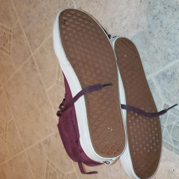 Vans suede fringed burgundy hightop sneakers - Picture 6 of 12